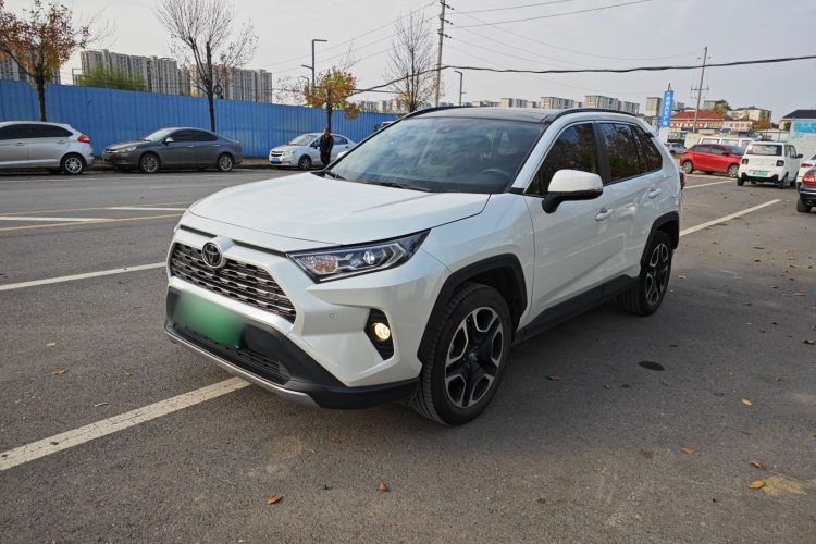 TOYOTA RAV4 2021 ID: GZ251110681