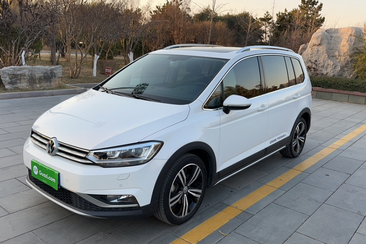 VW TOURAN-L 2018 SOLD  ID: GZ251204815